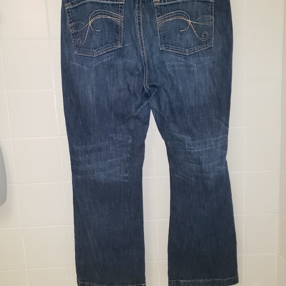 Cabelas 16 Regular Stretch Straight Leg Denim Jeans Dark Wash Blue 16R - Picture 4 of 9